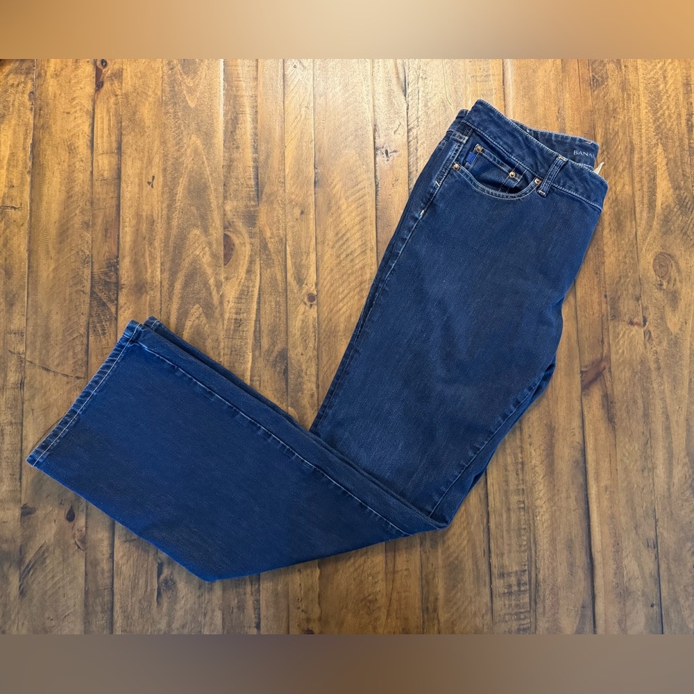 Curvy Boot Jeans - Picture 2 of 10